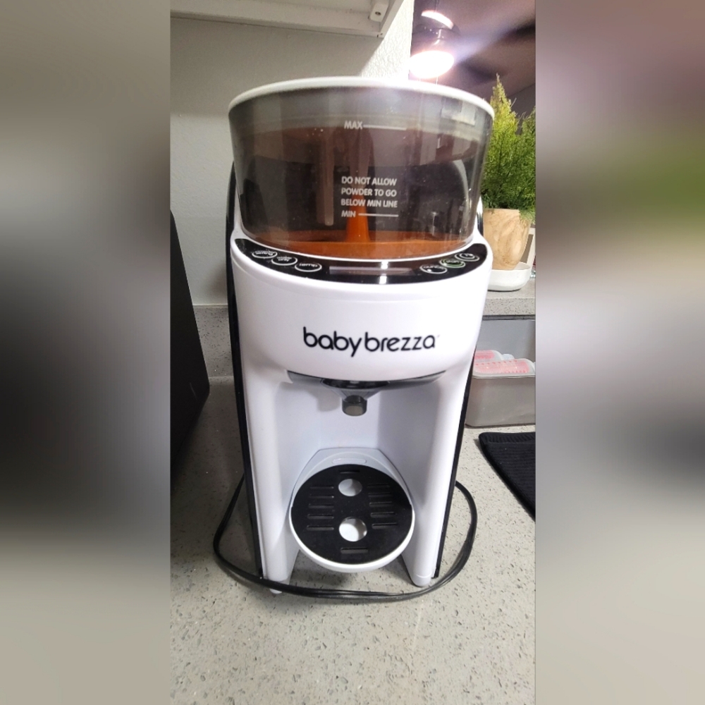 Baby Brezza Formula Dispenser